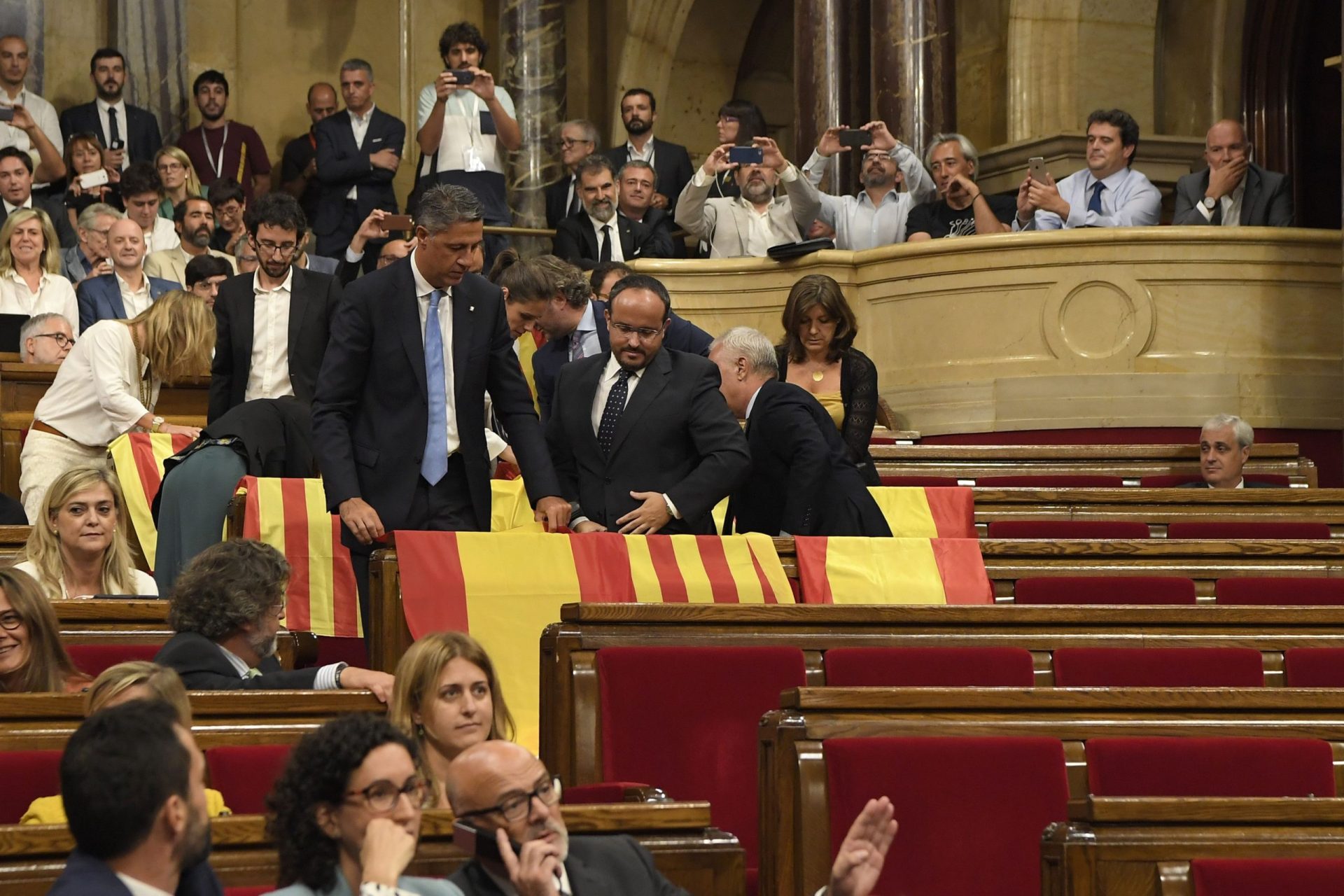 Parlamento catalão aprova lei para o referendo à independência