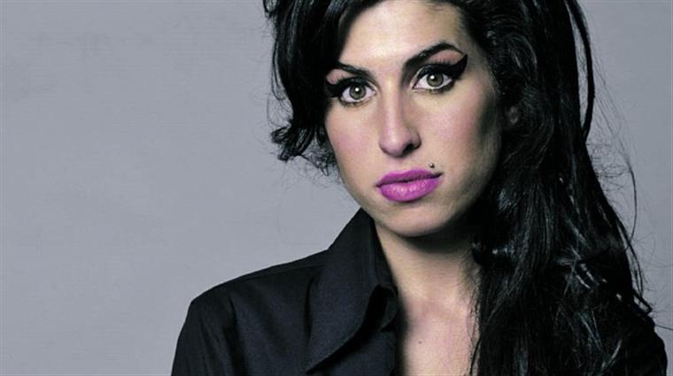 Livro mostra Amy Winehouse como nunca a viu