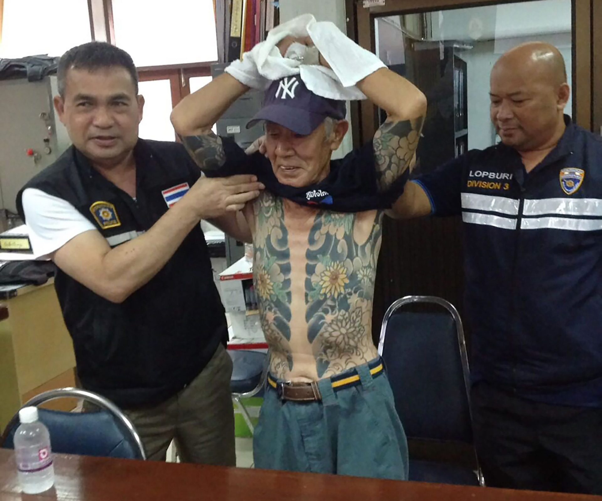 Mafioso japonês foragido foi detido por culpa das tatuagens