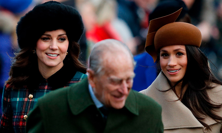 Saiba por que razão Kate Middleton e Meghan Markle estão de costas voltadas