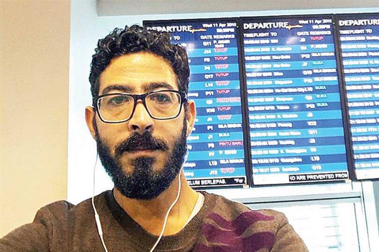 Refugiado sirio deixa o aeroporto da Malásia sete meses depois