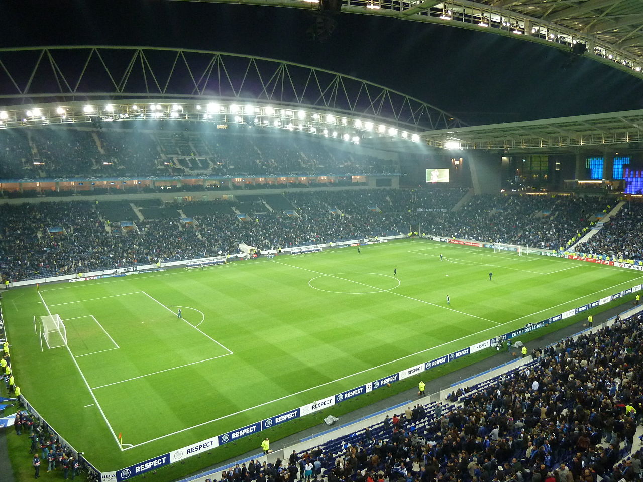Supertaça Europeia de 2020 pode ser jogada no estádio do Dragão