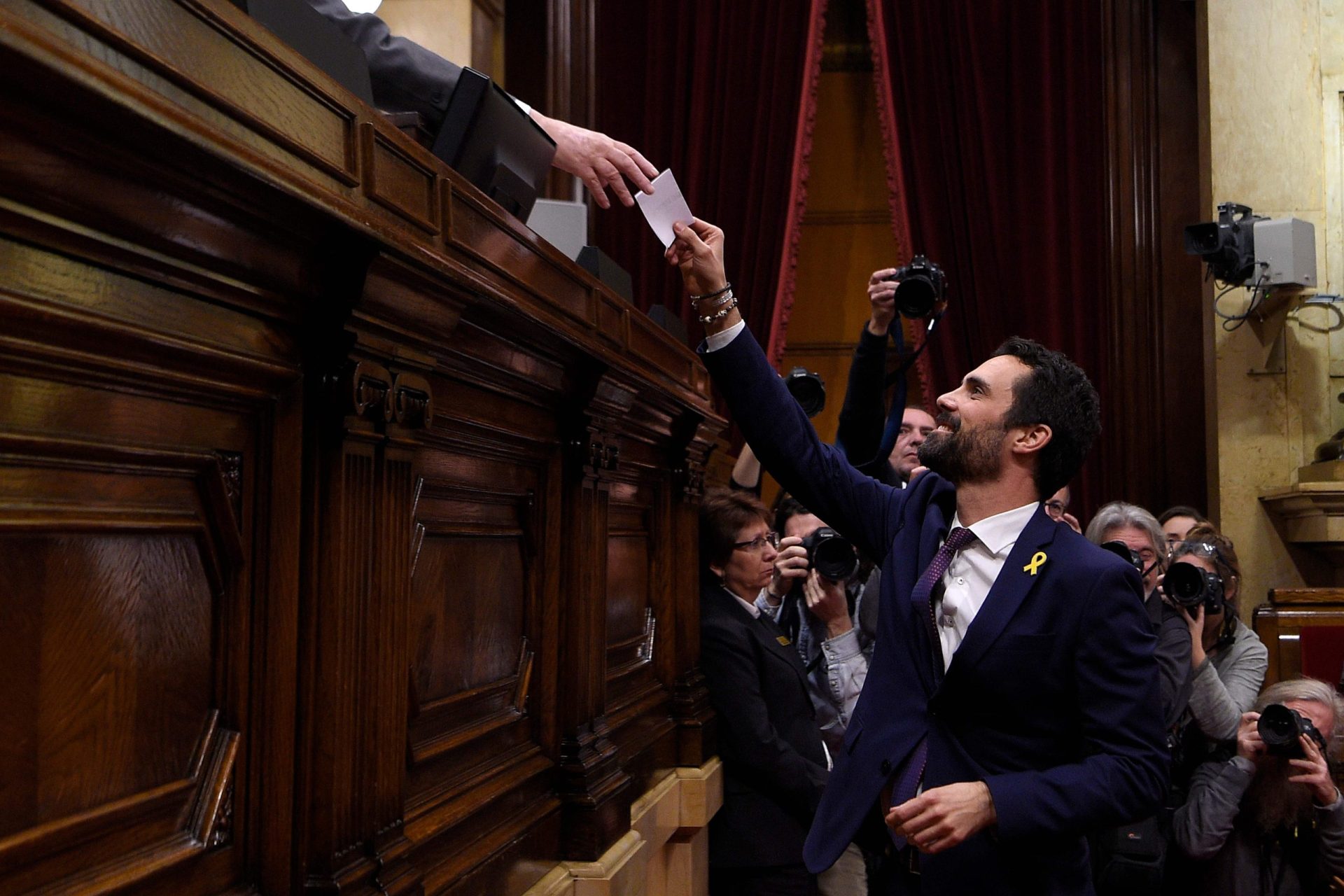 Roger Torrent é o novo presidente do parlamento da Catalunha