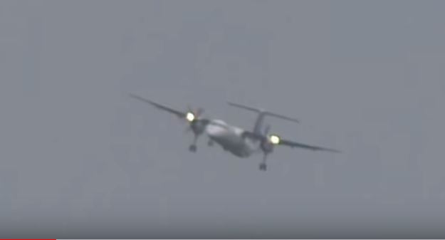 Vídeo mostra avião a ser empurrado pelo vento