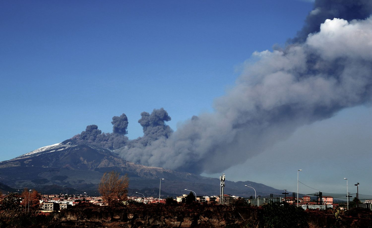 Etna. Sismo provocado pelas erupções causa o pânico