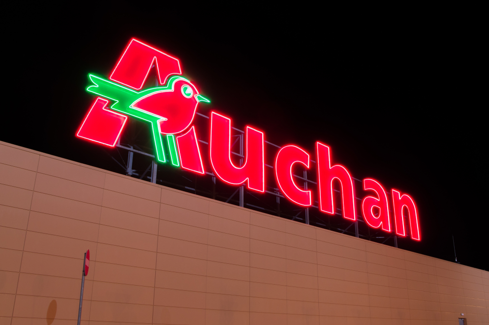 Grupo Auchan quer comprar três centros comerciais