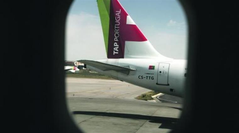 TAP atrasa inquérito das autoridades sobre acidente de avioneta na Caparica