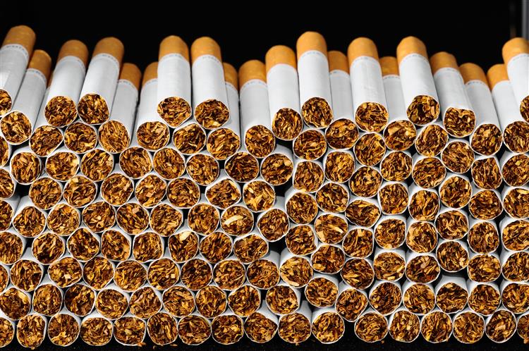Maços de cigarros antigos podem continuar à venda se imposto não aumentar