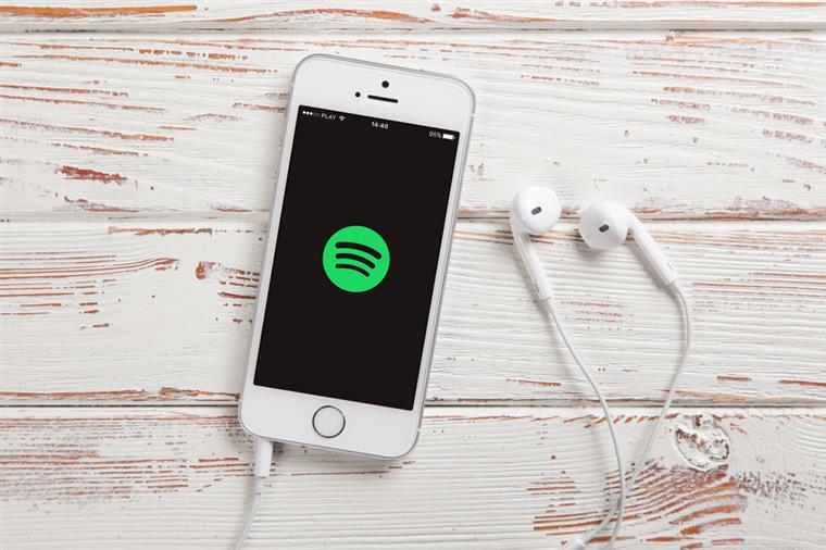 Spotify processado devido a direitos de autor