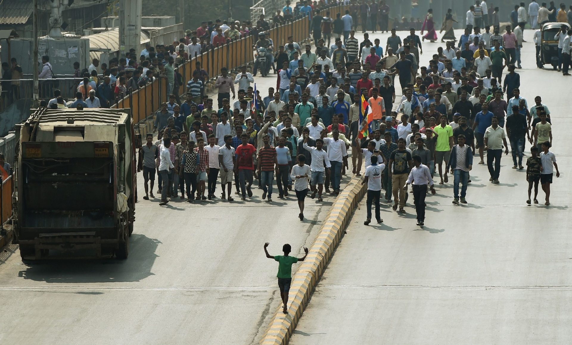 Índia. Confrontos entre castas geraram protestos no estado de Maharashtra