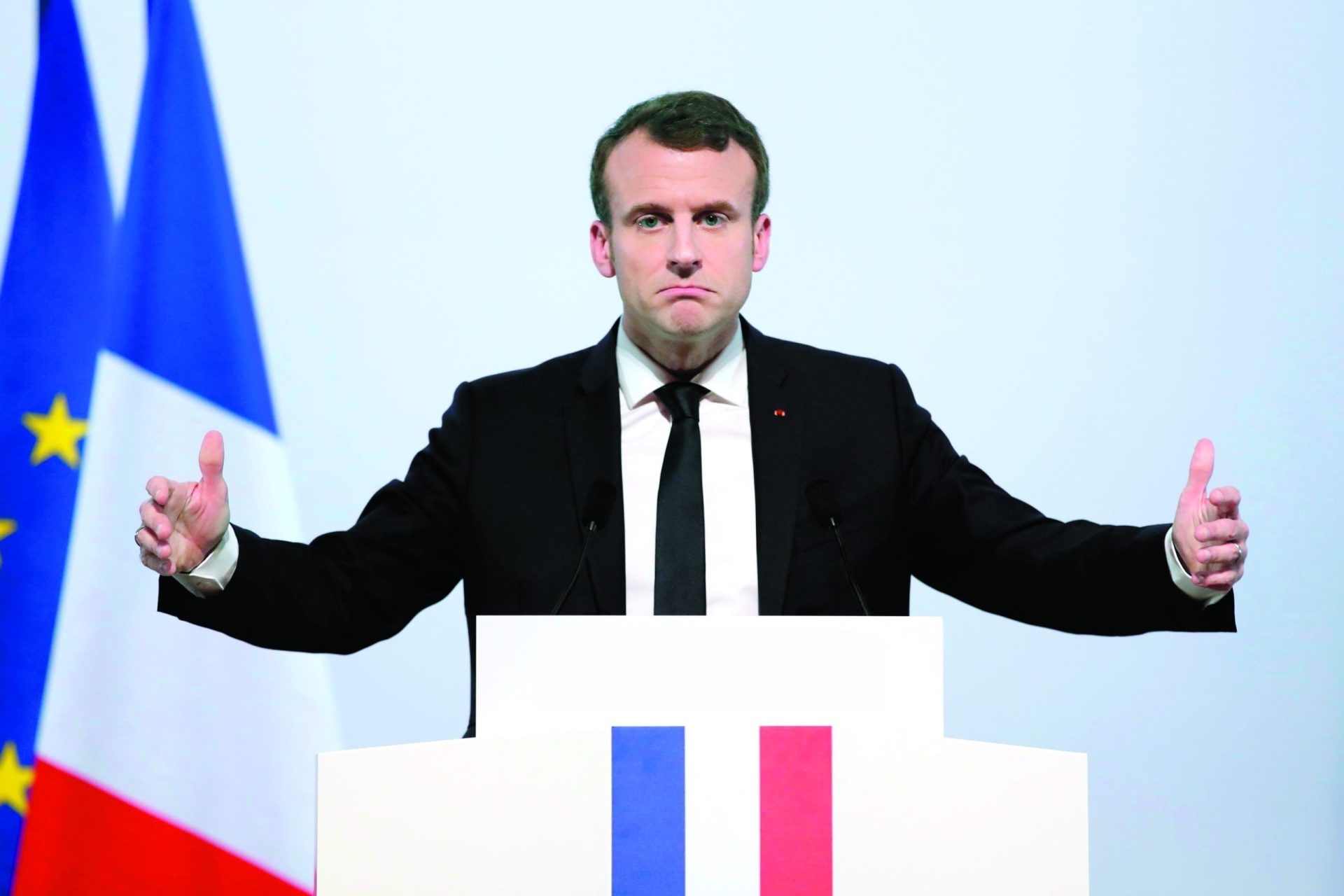 Macron resiste ao PPE