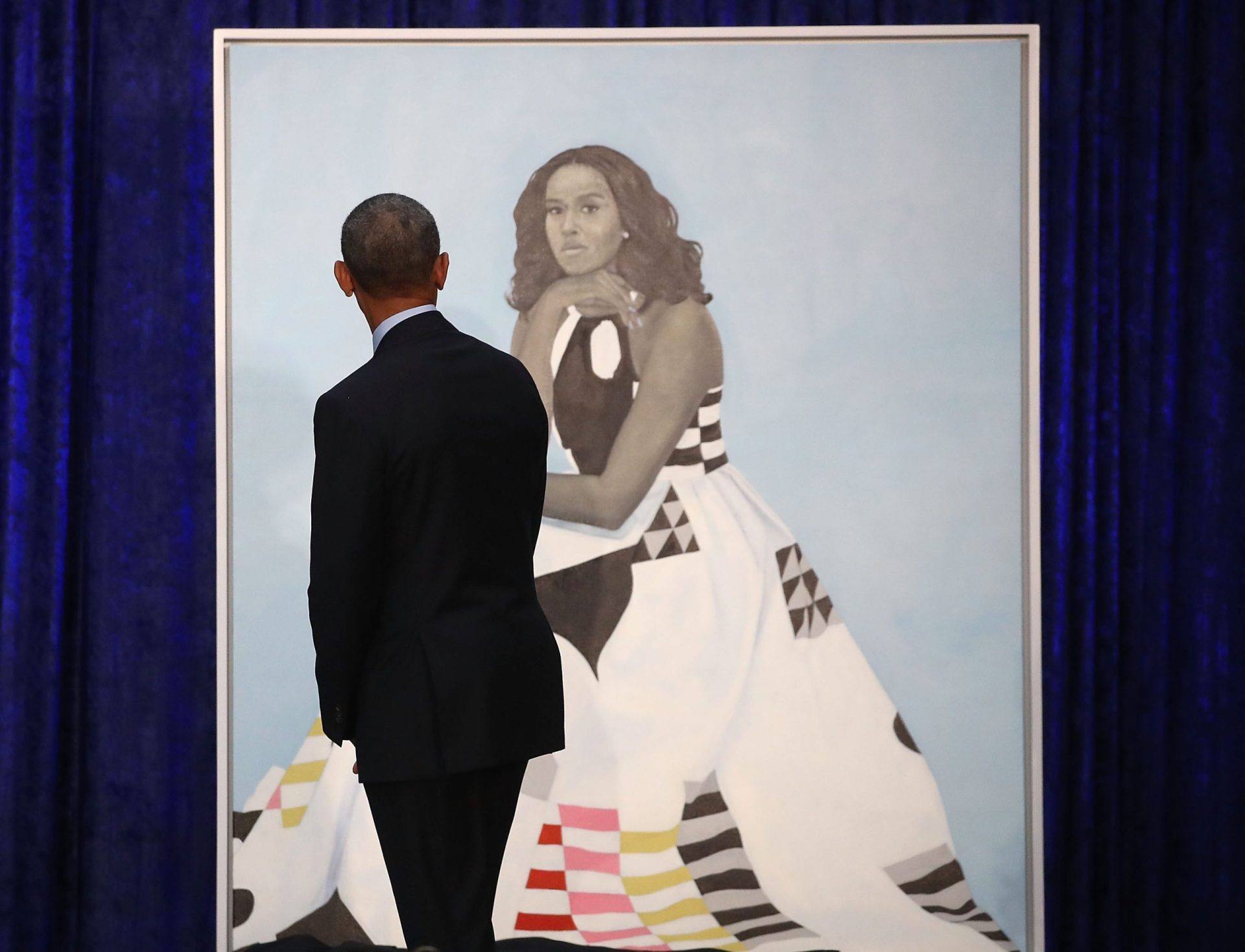 Obama elogia “charme e sensualidade” de Michelle