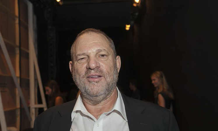 EUA. Nova Iorque abre caso contra Weinstein e trava venda da empresa