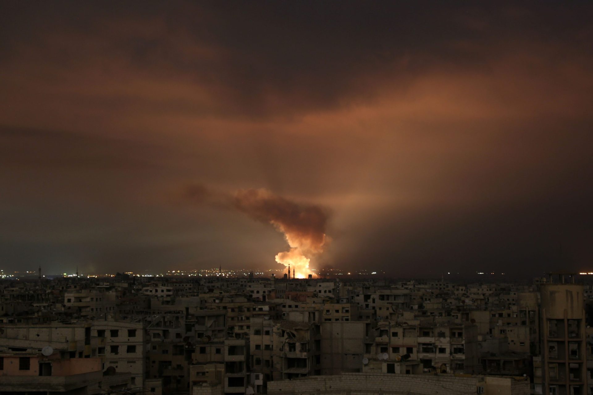 Síria. Quinhentos mortos numa semana de grandes bombardeamentos