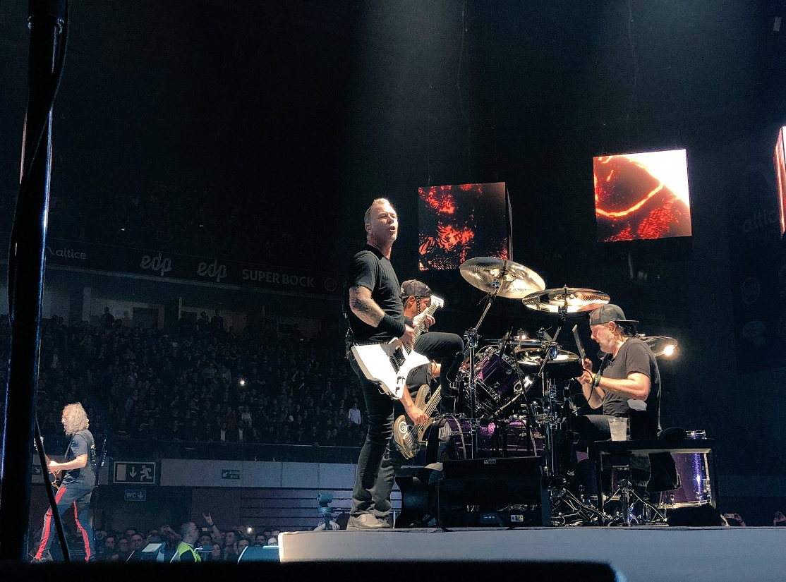 Metallica fazem homenagem a Xutos & Pontapés em Lisboa |VÍDEO
