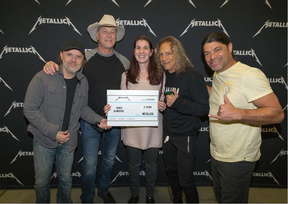 Metallica doam 18 mil euros ao Banco Alimentar Contra a Fome