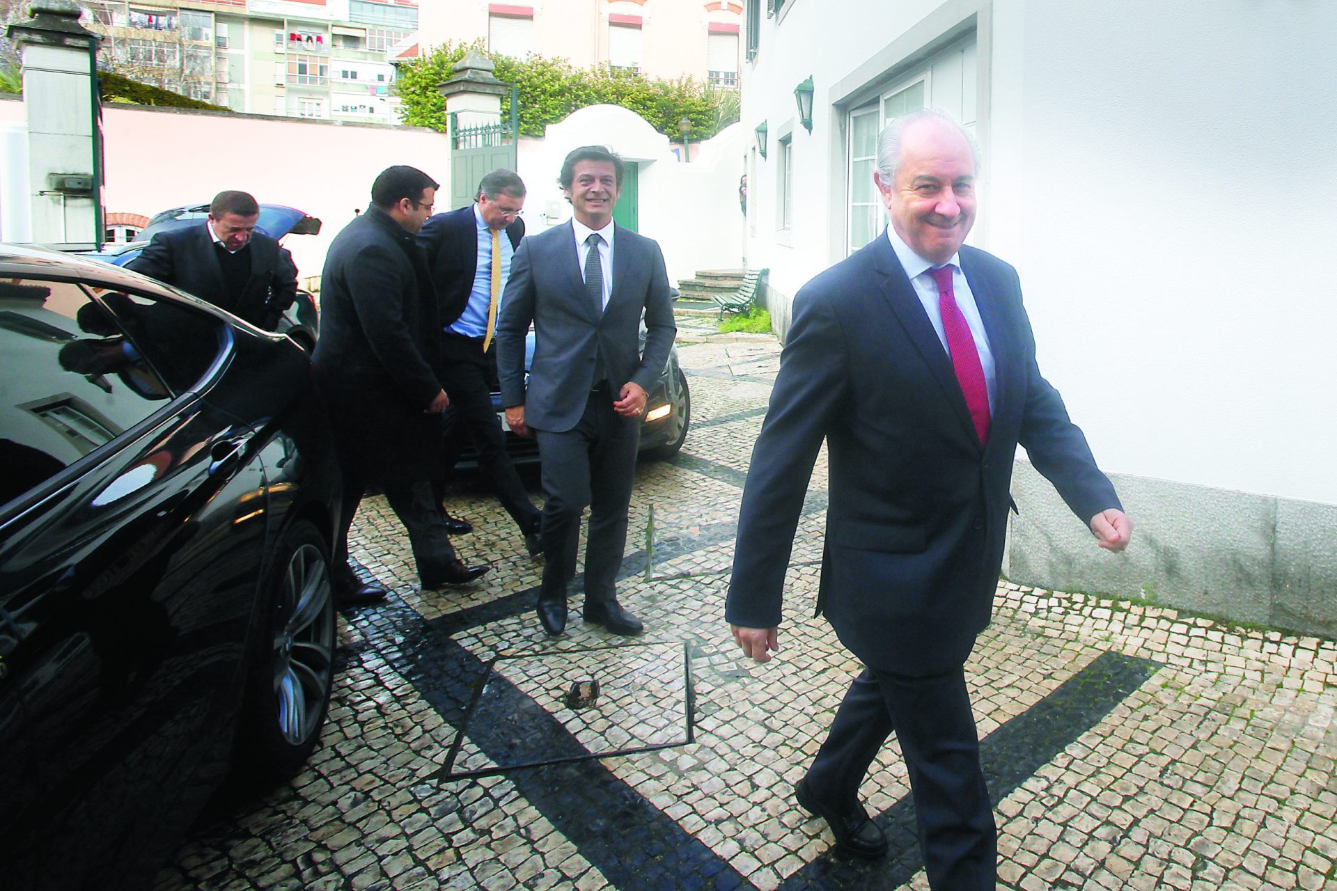 PSD. Pinto Luz impõe “limites” a Rui Rio. Salvador Malheiro acusa-o de “irresponsabilidade”
