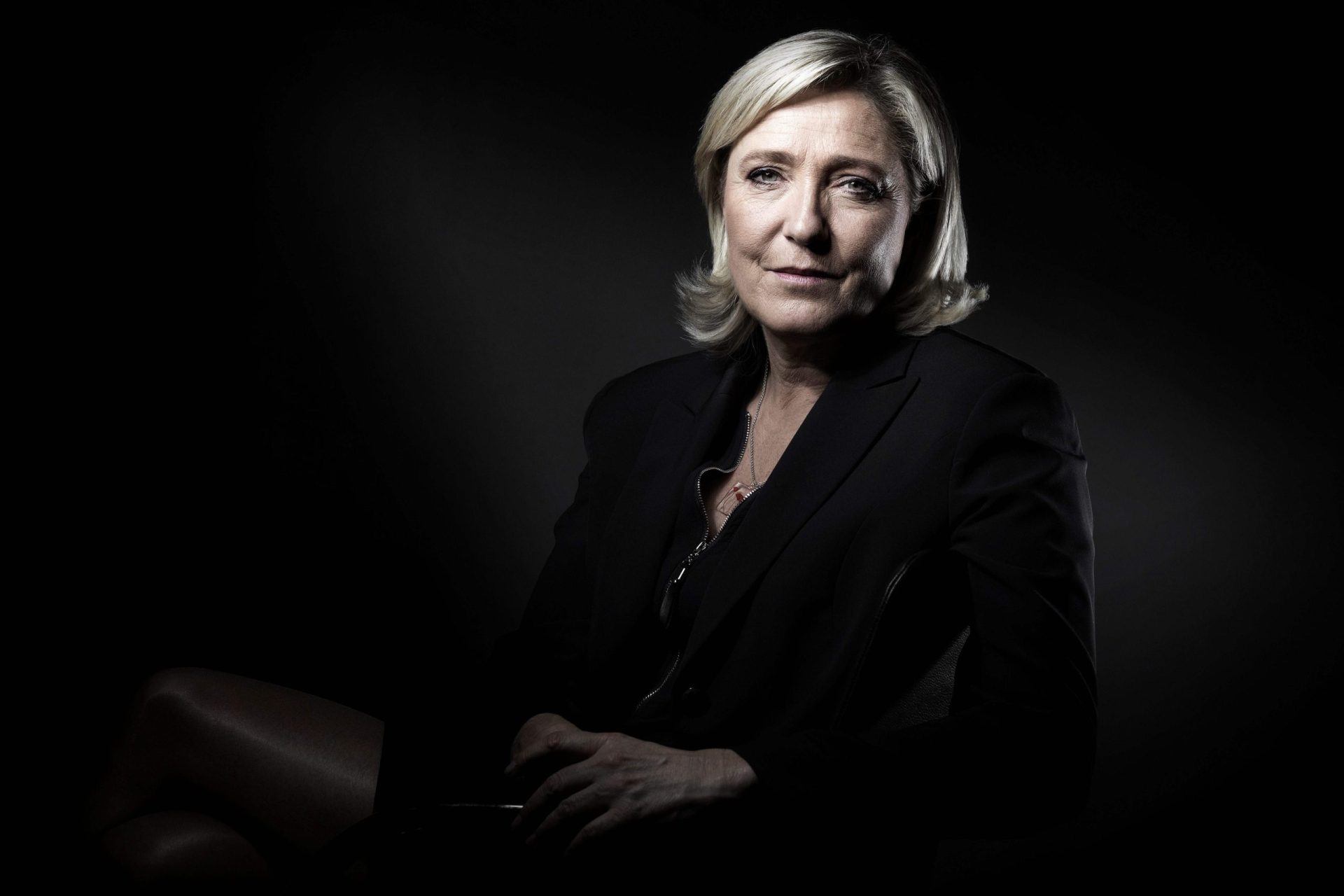 Le Pen acusada de divulgar imagens ligadas ao Estado Islâmico