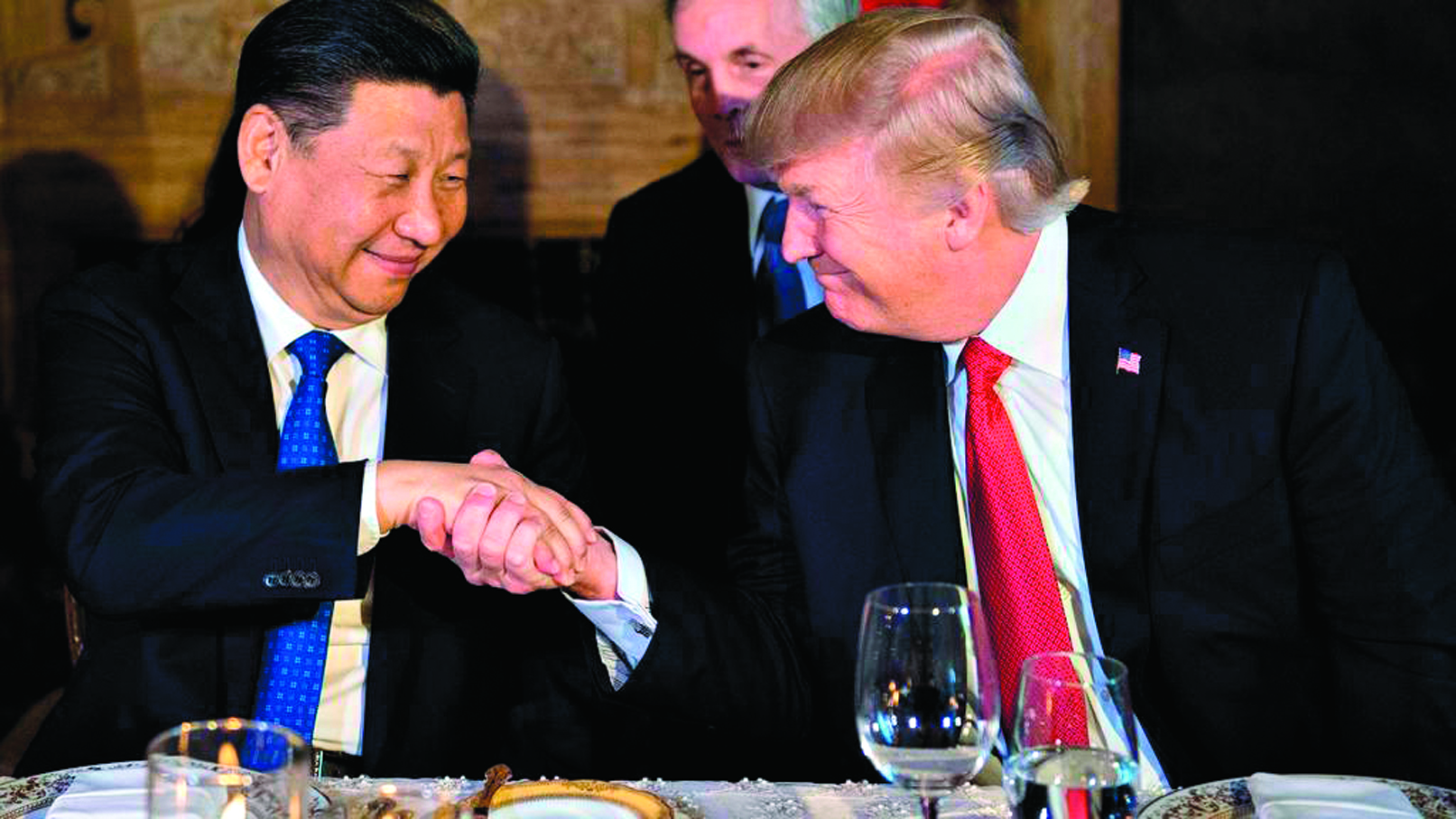 EUA. Trump elogia fim do limite de mandatos na presidência da China