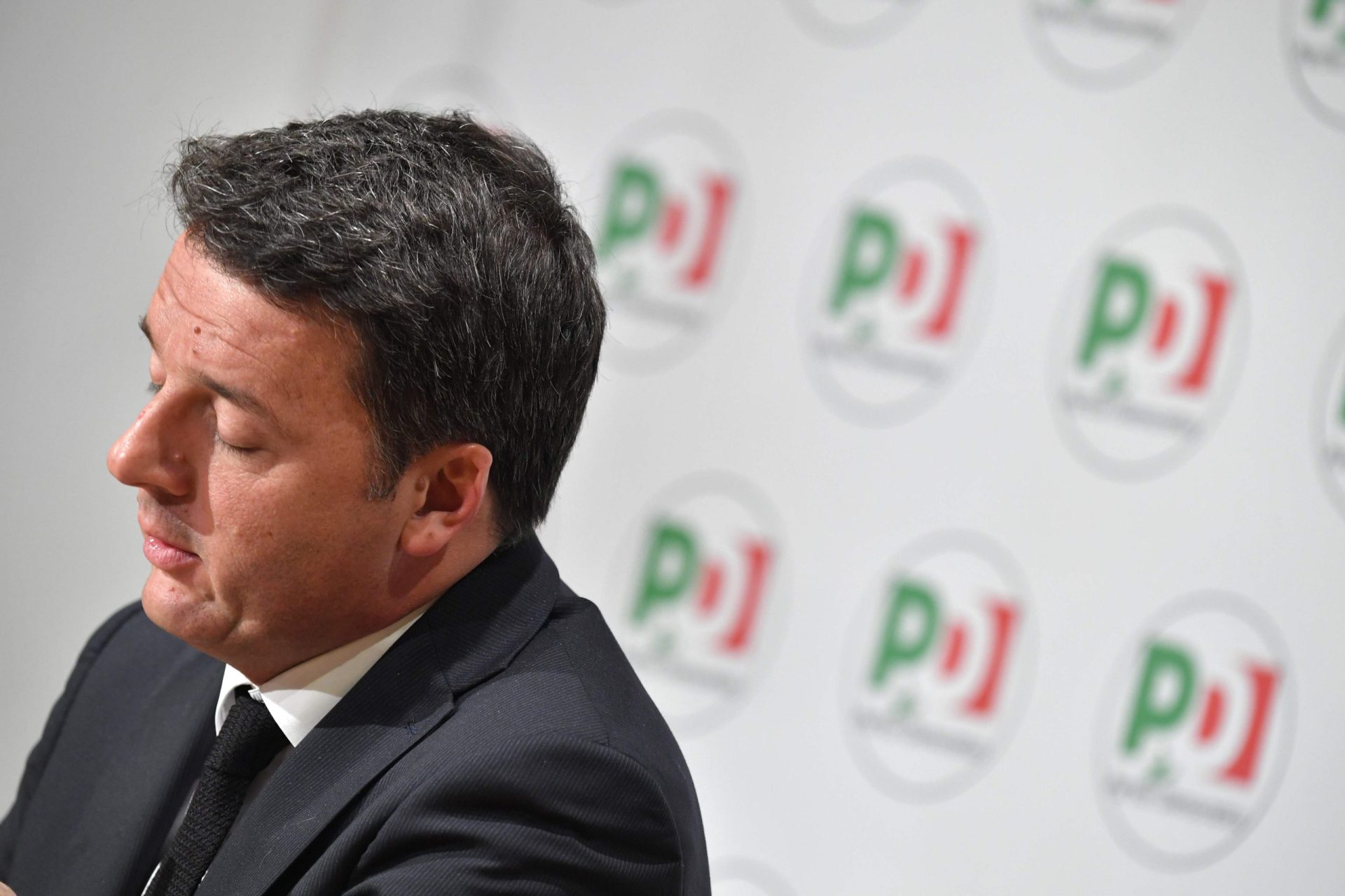Itália. Matteo Renzi demite-se
