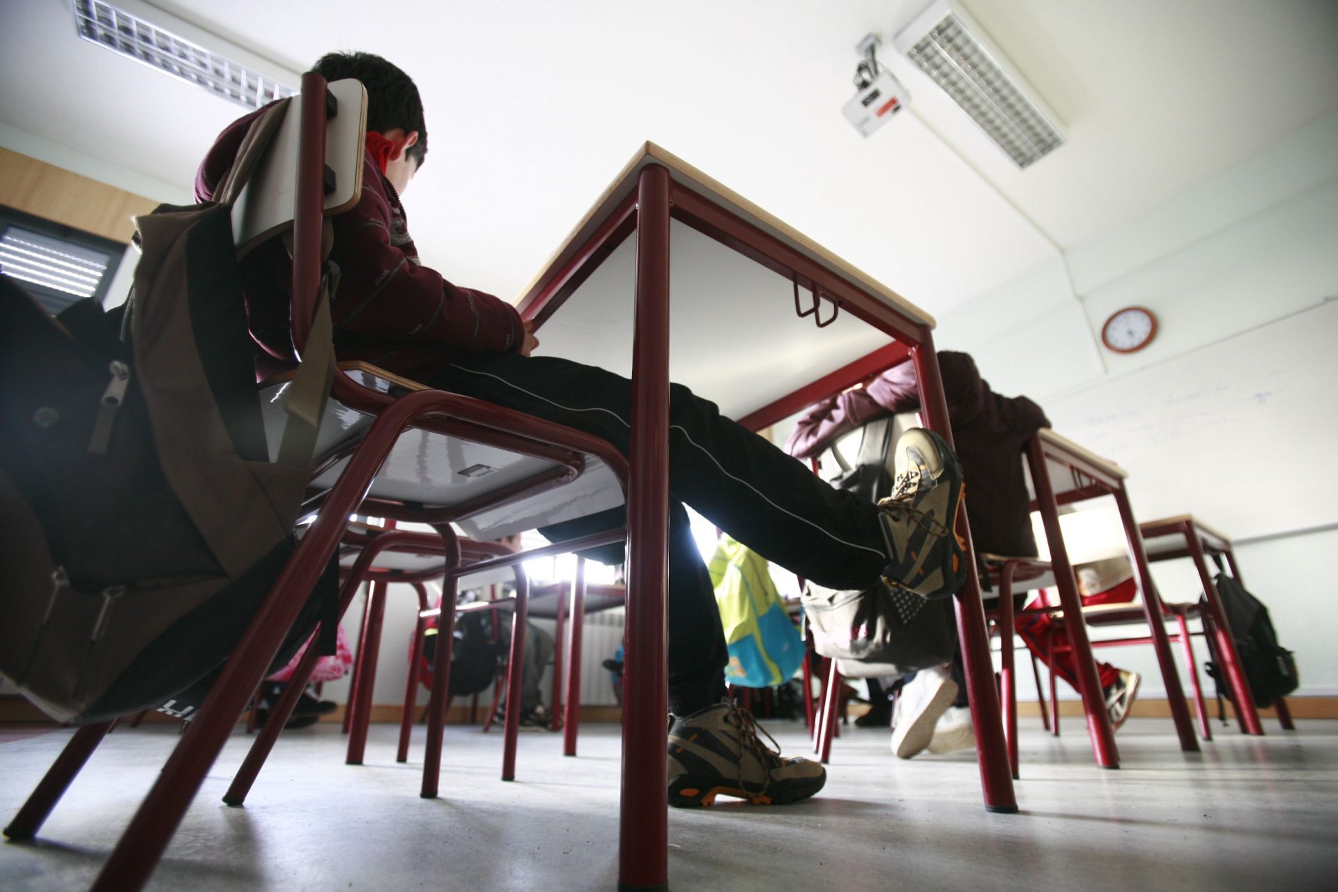 Municípios sem ensino secundário vão receber apoio do Estado para transporte de alunos