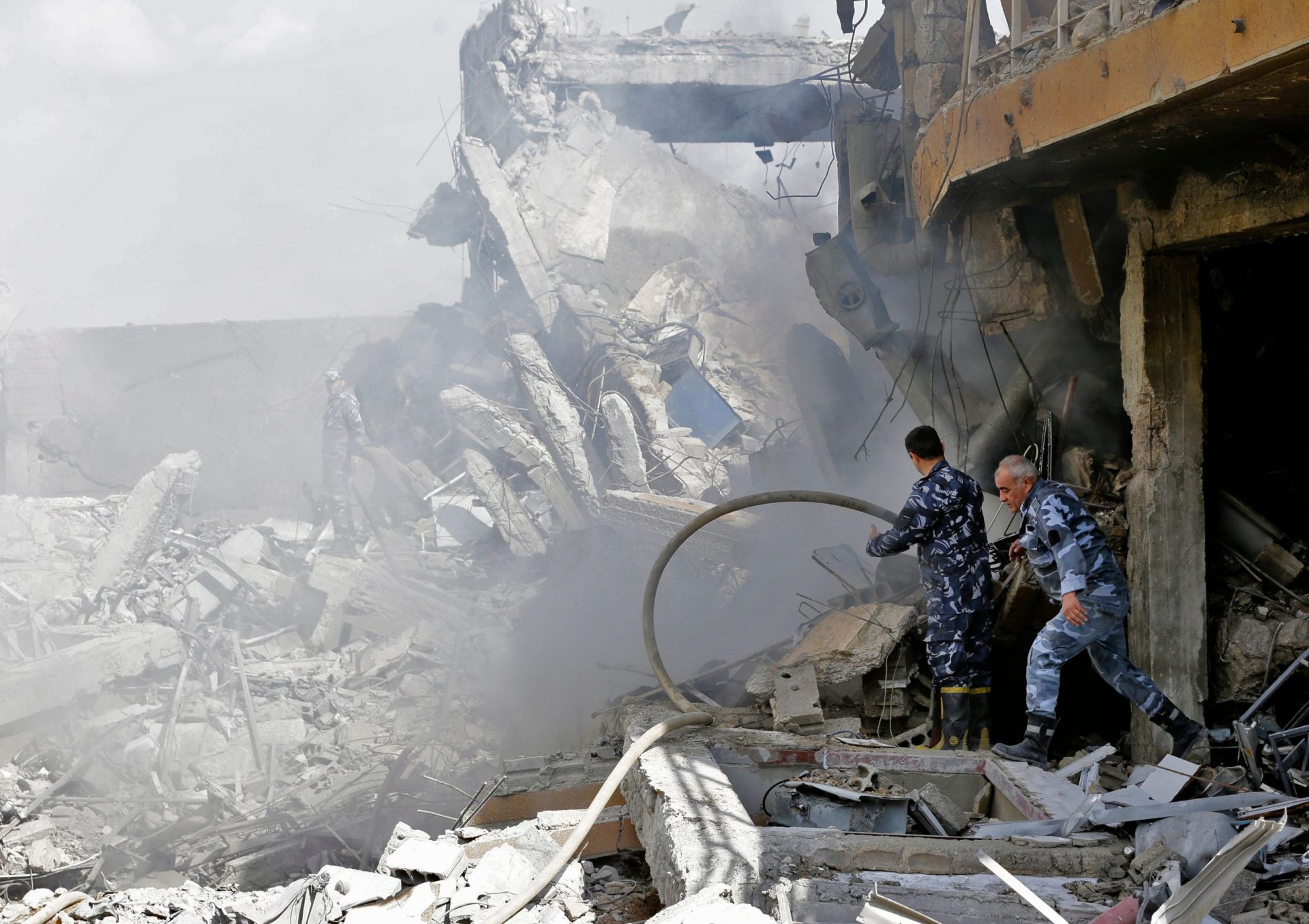 Síria. As imagens da destruição depois do ataque