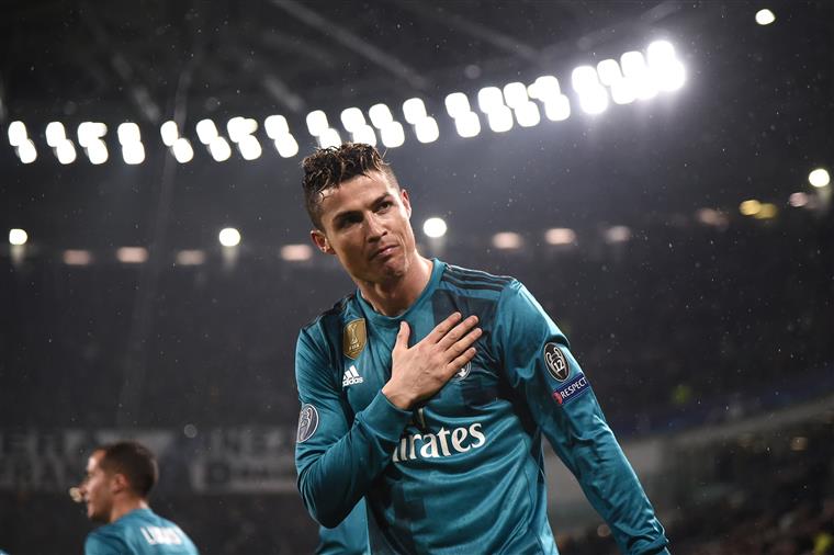 Força Aérea dá os parabéns a Cristiano Ronaldo