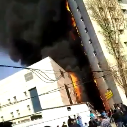 Incêndio de grandes dimensões destrói hospital em Istambul |VÍDEO