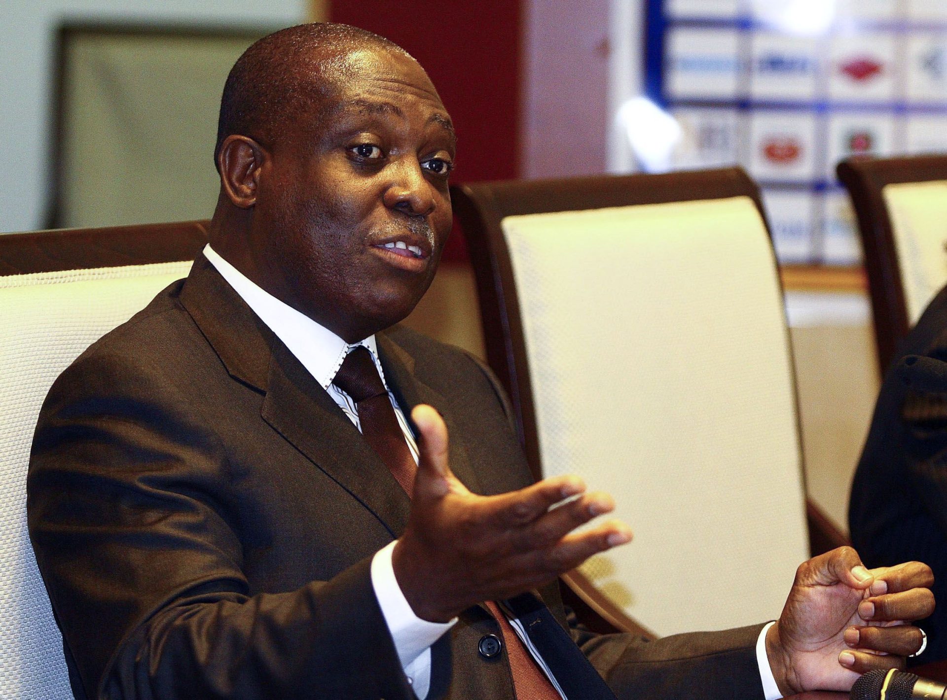 Defesa de Manuel Vicente diz-se satisfeita com a transferência do processo para Angola