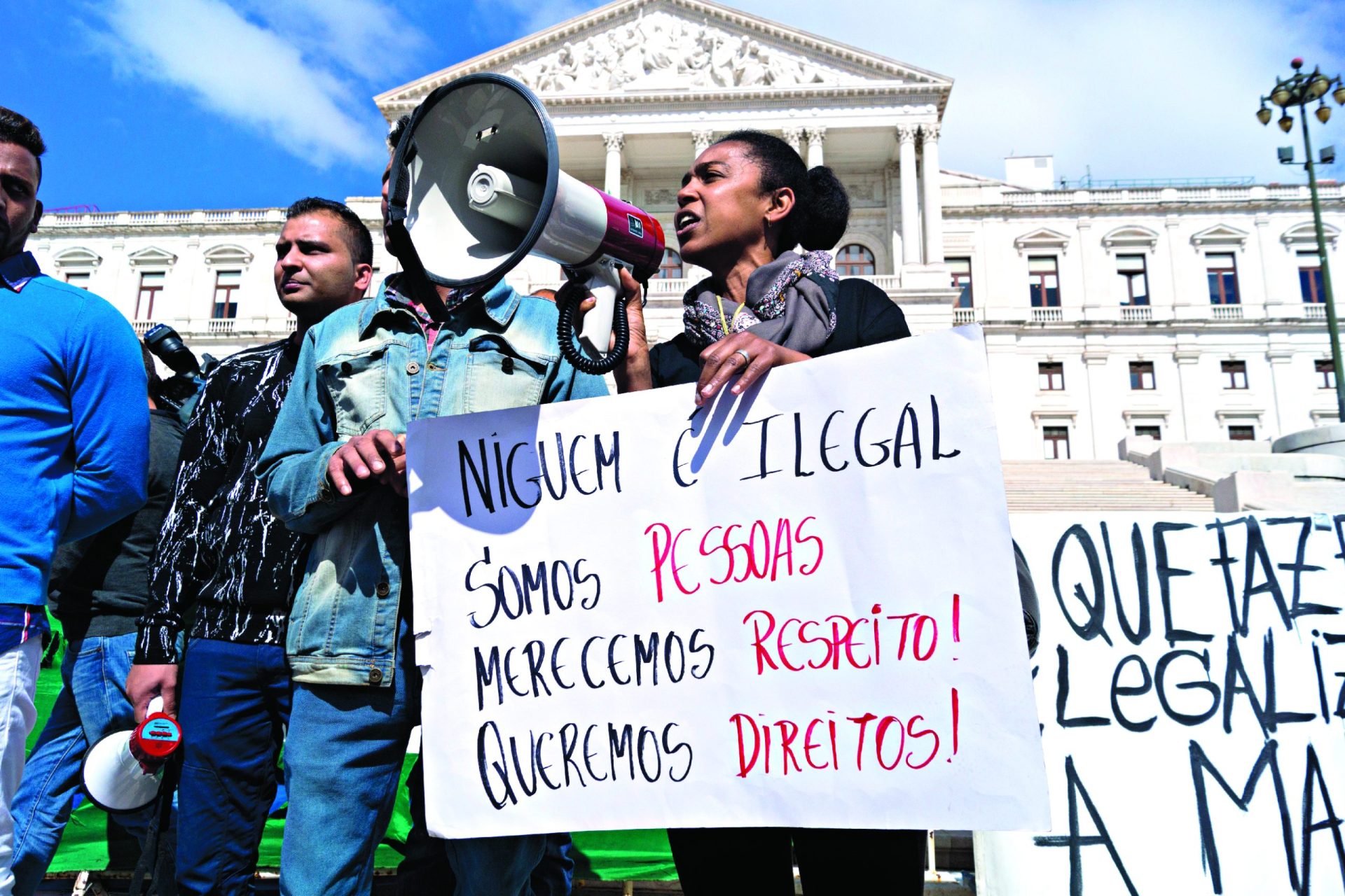 Manifestação. Imigrantes reúnem-se com PS, BE e PCP para alterar a lei