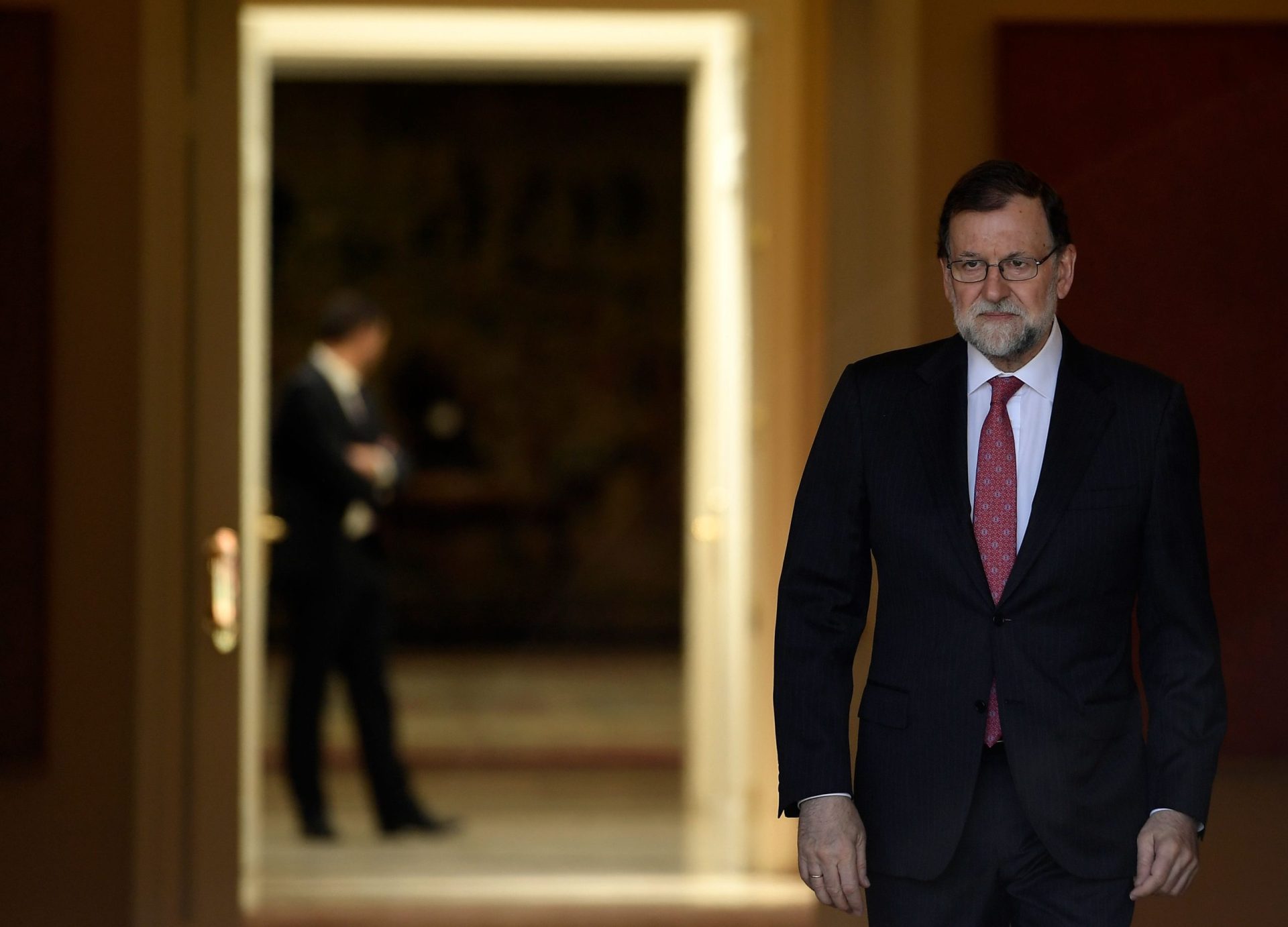 Catalunha. Rajoy proíbe novo governo independentista e prolonga artigo 155