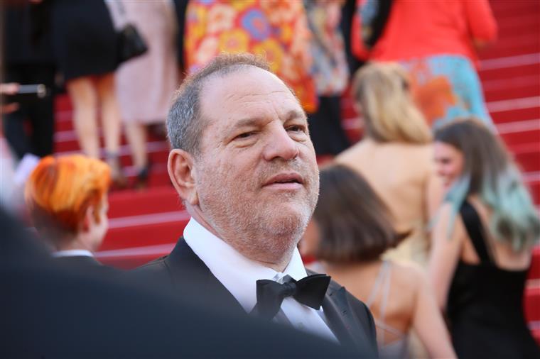 Harvey Weinstein vai-se entregar à polícia esta sexta-feira
