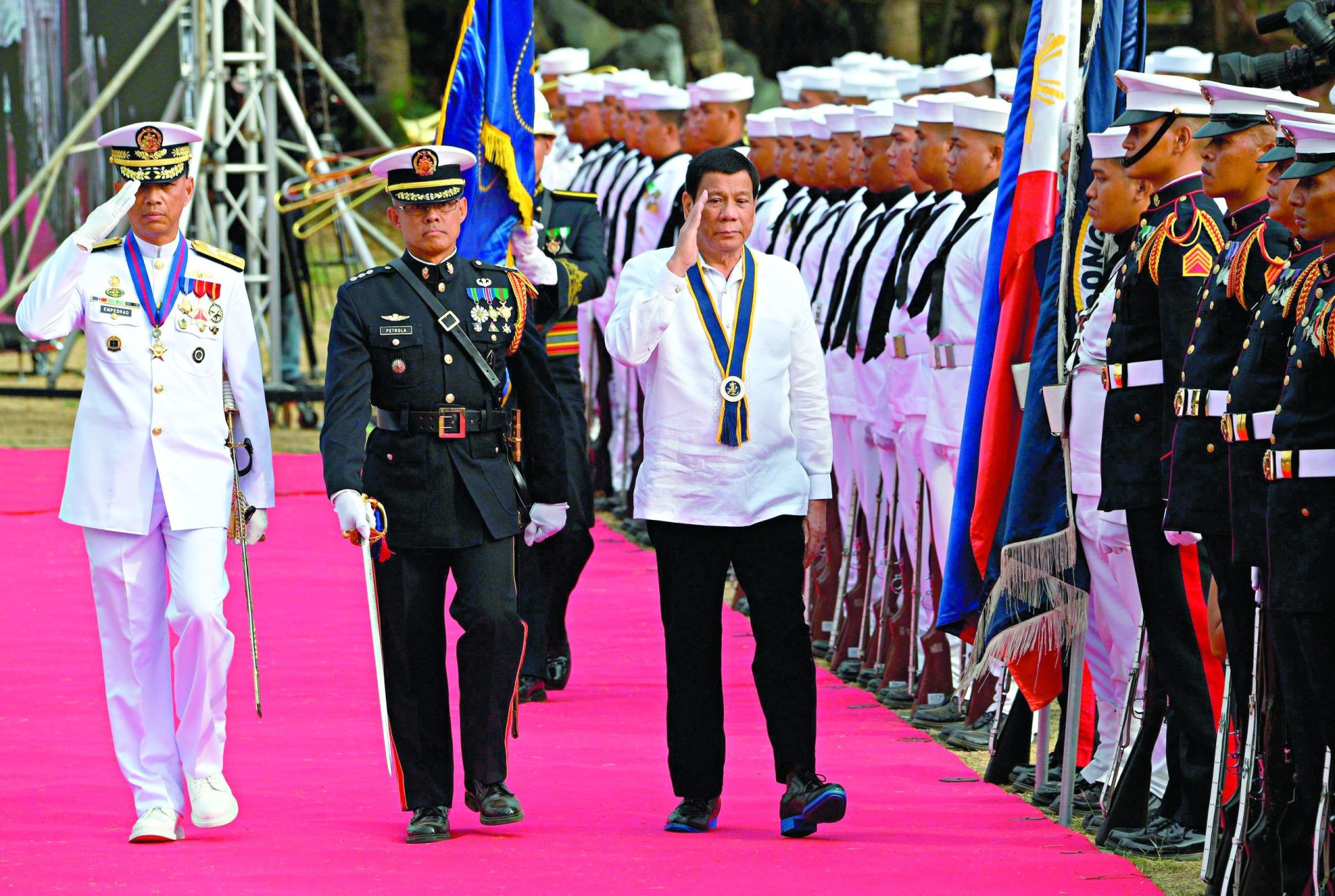 Ásia. Filipinas traçam as linhas de guerra com a China