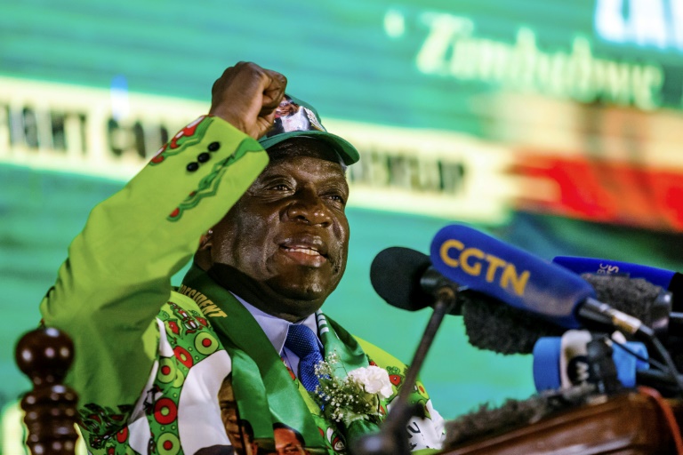 Presidente do Zimbabué sobrevive a atentado bombista