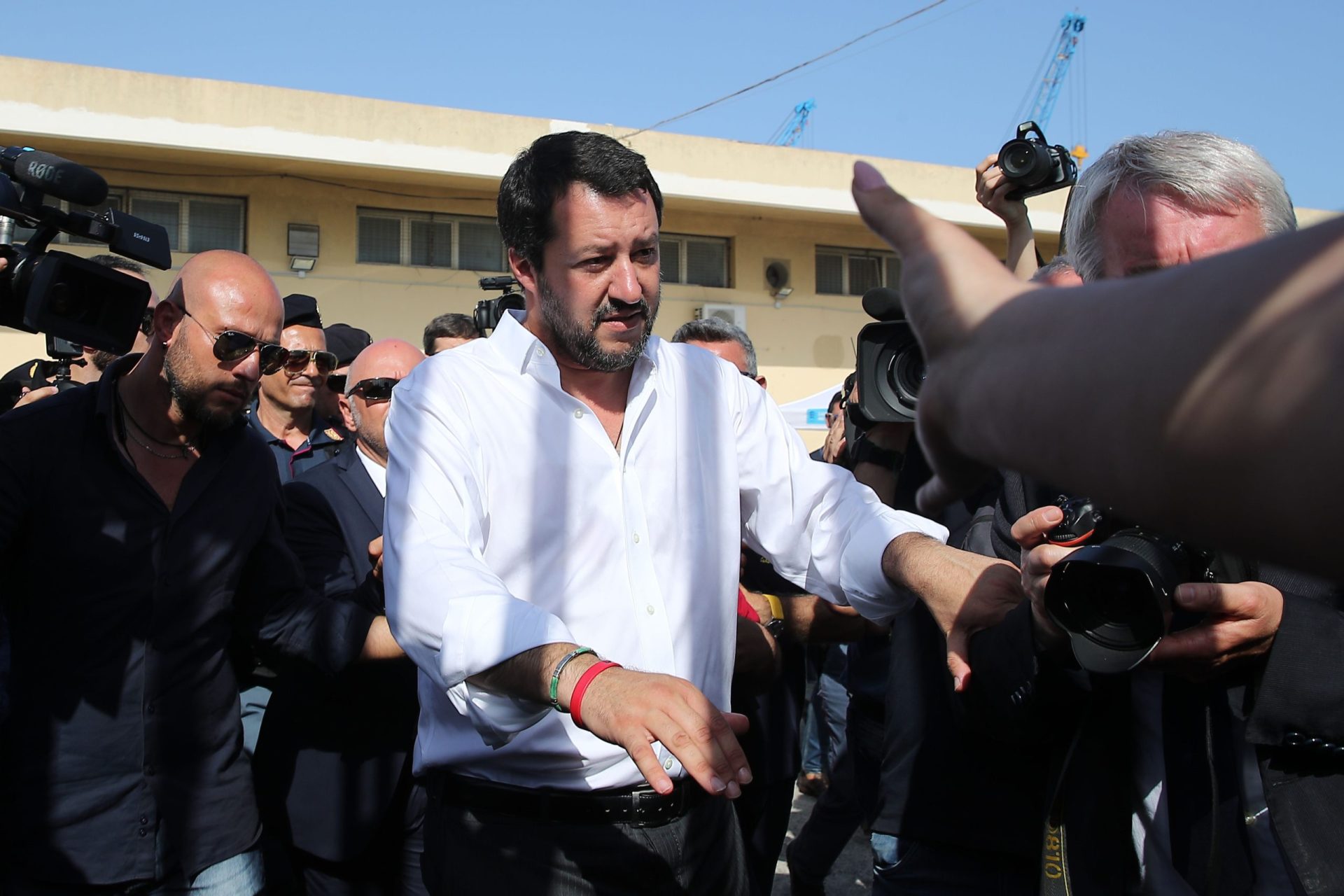 Itália. O ministro Matteo Salvini quer deportar meio milhão de imigrantes