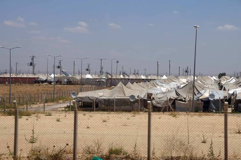 Países europeus estudam possibilidade de construção de campo de refugiados fora da UE