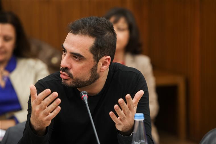 Deputado do PCP Miguel Tiago abandona o parlamento