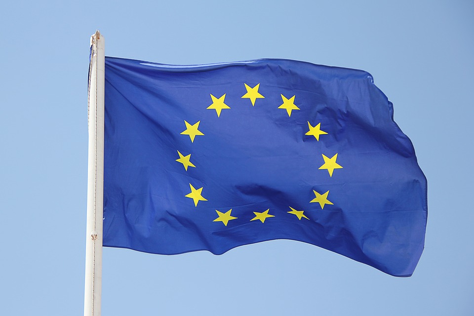 Comércio livre. UE e Japão assinam acordo contra o protecionismo