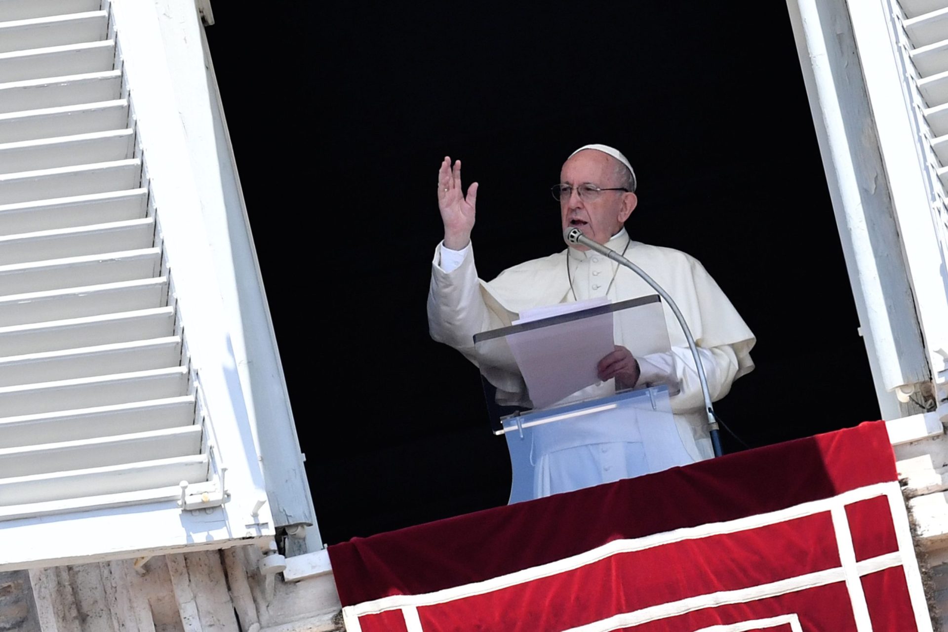 Governo da Austrália pressiona papa para demitir arcebispo