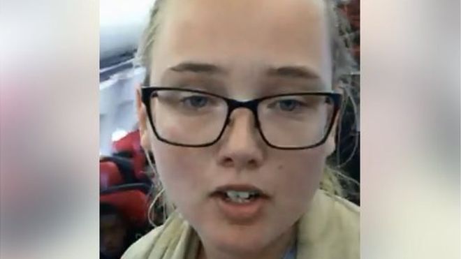 Suécia. Estudante impede avião de descolar e evita deportação