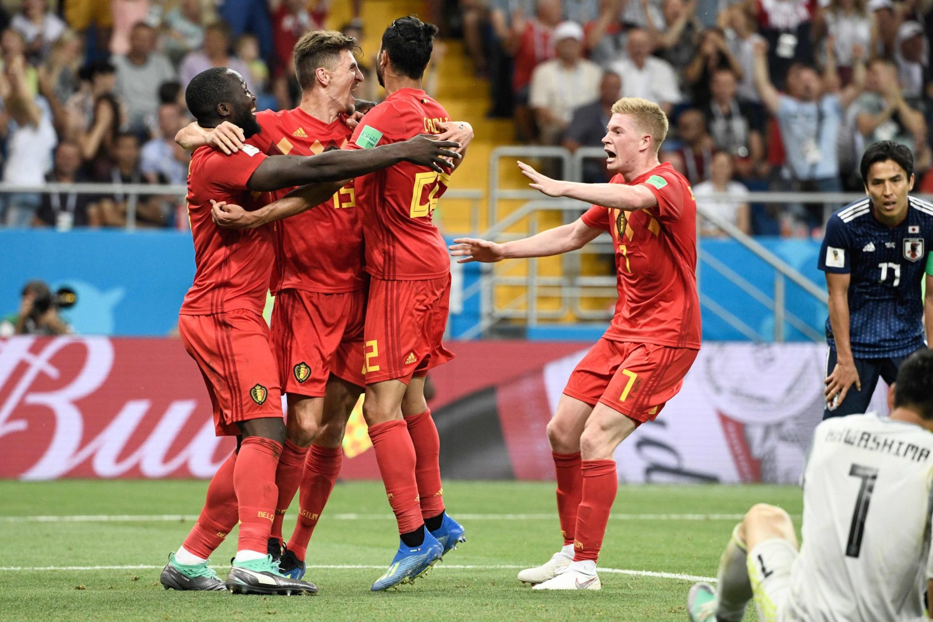 Mundial 2018. Bélgica em frente no último suspiro
