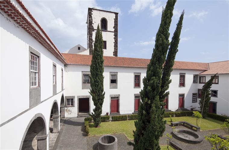 Morreu o fundador da Universidade da Madeira