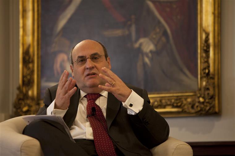 Vitorino renuncia a cargos na EDP