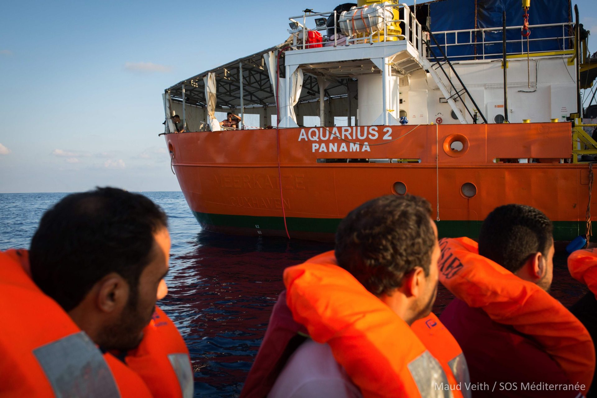 Migrantes que estavam a bordo do Aquarius chegam a Portugal