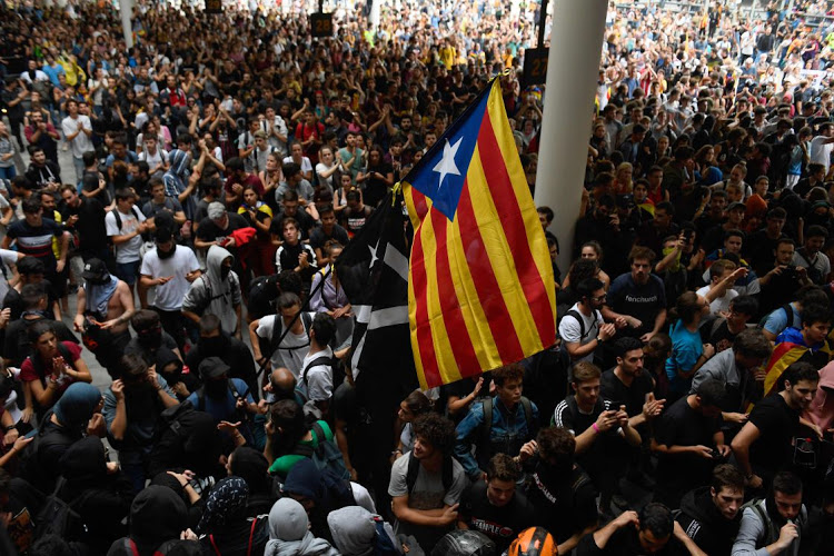 Entre manifestações, presidente do Governo catalão pede novo referendo