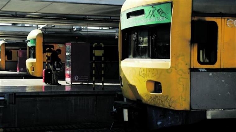 Circulação de comboios entre S. Pedro do Estoril e Cascais esteve interrompida
