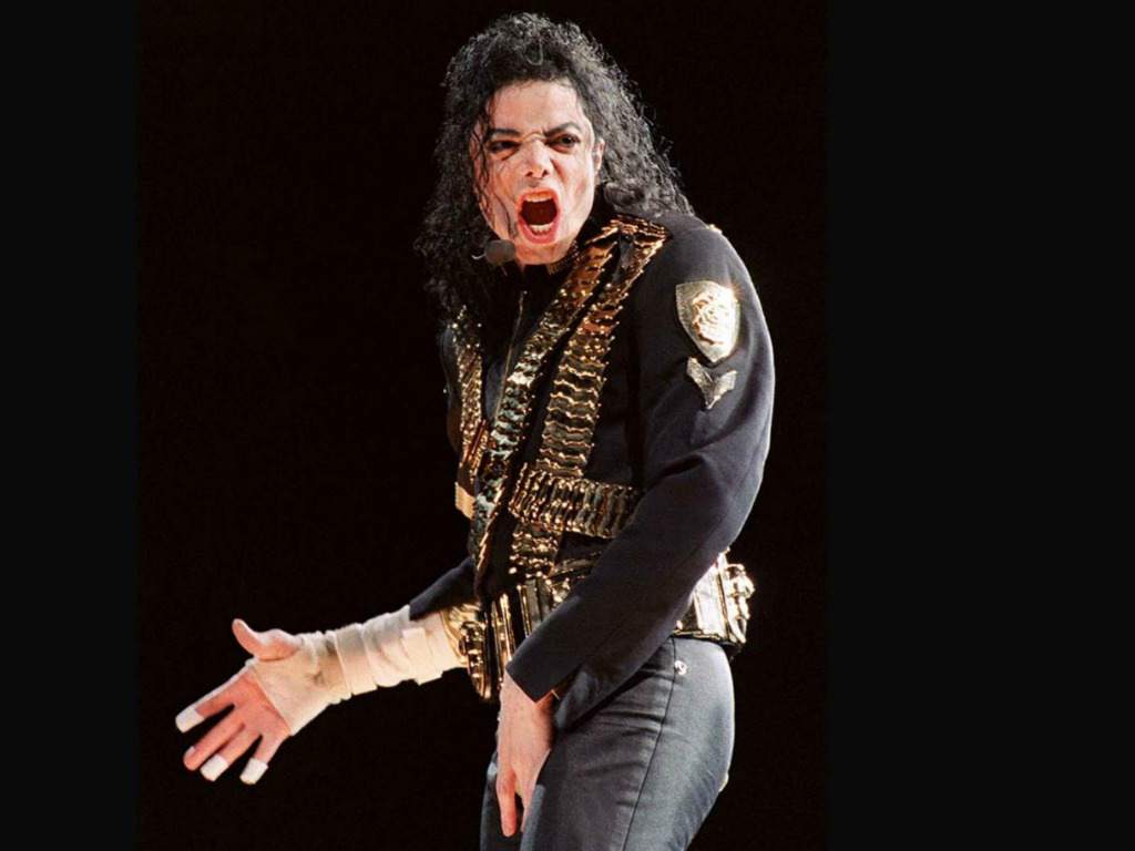 Documentário reata acusações de pedofilia a Michael Jackson