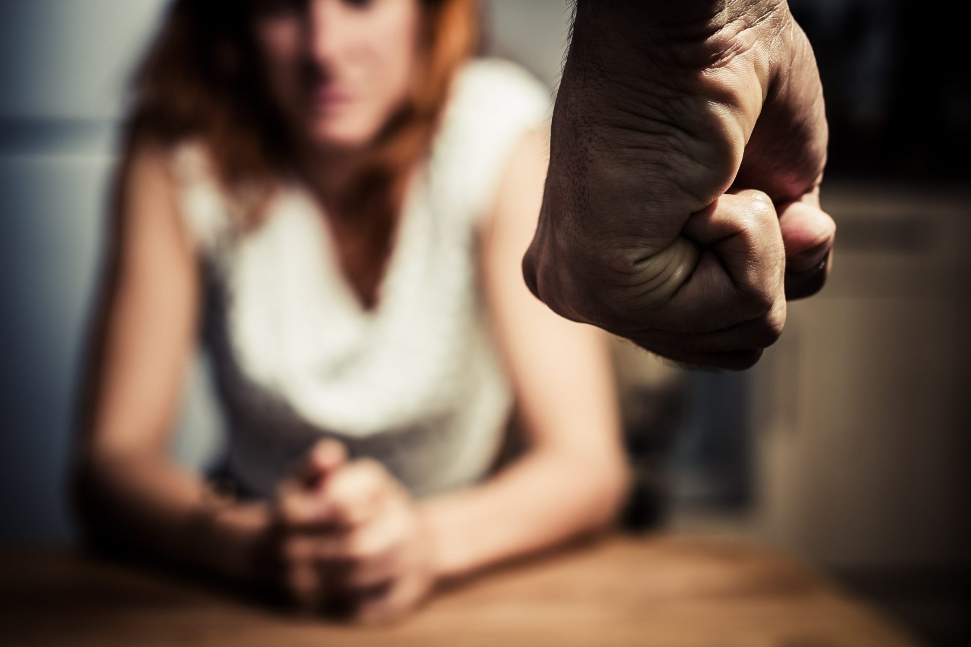 Governo admite falhas no apoio às vítimas de violência doméstica