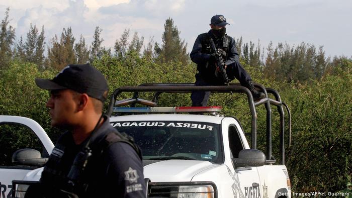 Confrontos entre a polícia e cartel de droga mata 21 pessoas no México
