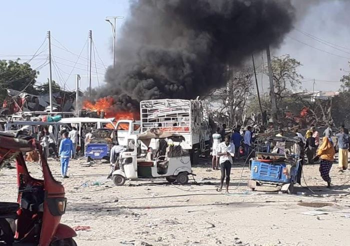 Pelo menos 76 mortos e dezenas de feridos em atentado na Somália